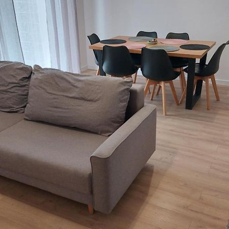 Apartament Z Ogrodkiem เชชูฟ ภายนอก รูปภาพ